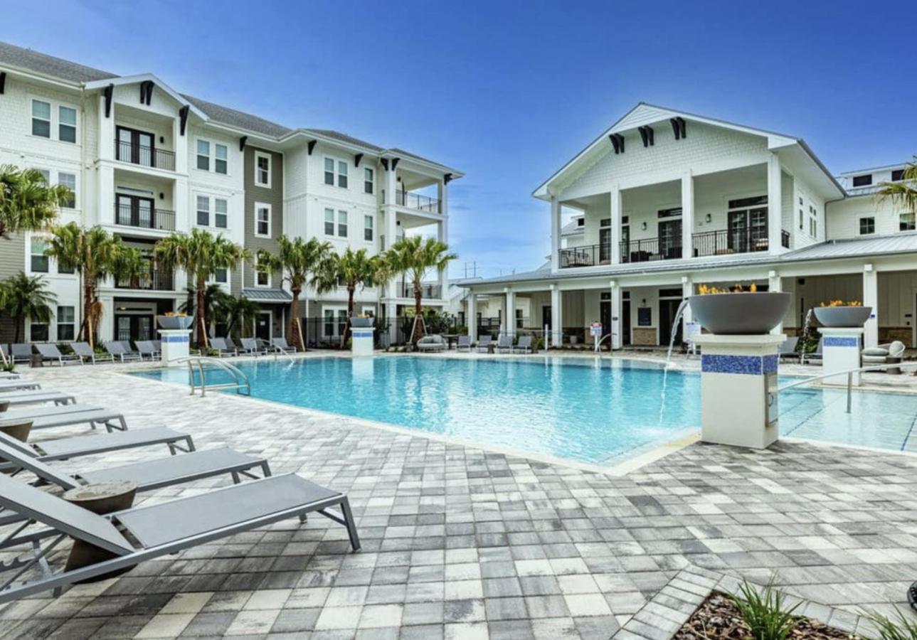 Sunny 2-Bed Oasis Pool And Gym In Apollo Beach Exterior photo