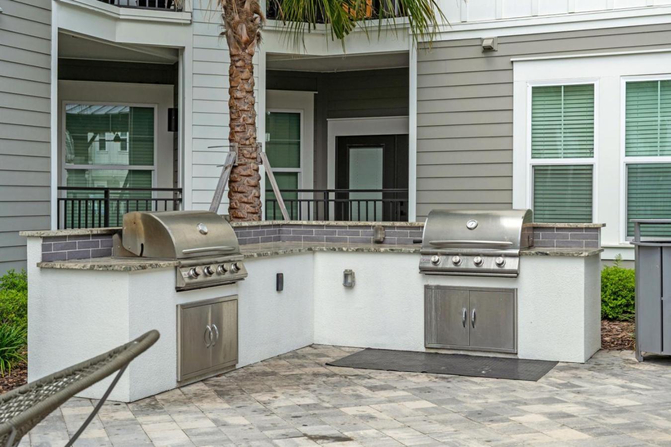 Sunny 2-Bed Oasis Pool And Gym In Apollo Beach Exterior photo